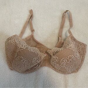 Victorias Secret Very Sexy 36D Lace Underwire Bra - Tan